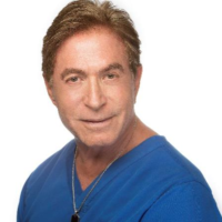 Dr. Wolf  Schwartz