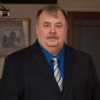 Dr. Michael W Koehne