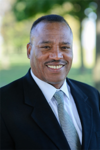 Dr. Eric M Barnes