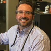 Dr. Robert J Skopek