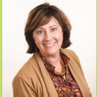 Dr. Carolyn J Tomczyk