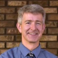 Dr. Steven M Tomhave
