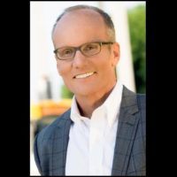 Dr. Walter J Palmer