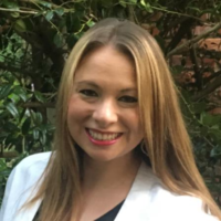 Dr. Julia  Frigo