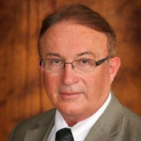 Dr. Steven R Hinze