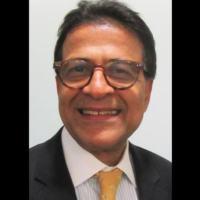 Dr. David M Momtaheni