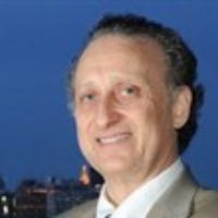 Dr. Robert  Korwin