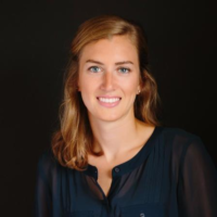Dr. Alicia  Malak
