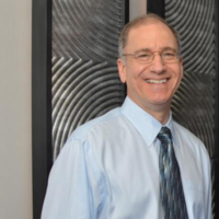 Dr. Steven  Tuckman