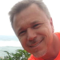 Dr. Stephen J Markham