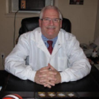 Dr. Richard J Hochenberg
