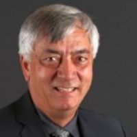Dr. Steven  Seibert