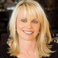 Dr. Leslie C Horn