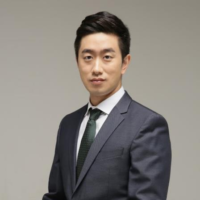 Dr. Eric  Han