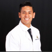 Dr. Robert  Le