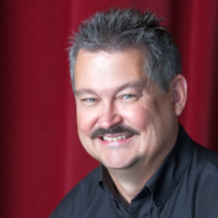 Dr. John D McQuillen