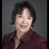 Dr. Amanda K Eschelbach