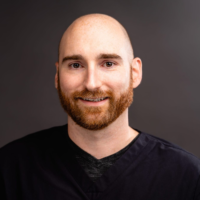 Dr. Robert R Hasselbach