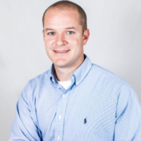Dr. Robert  Rowell