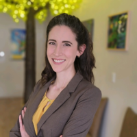 Dr. Maren  Pratt