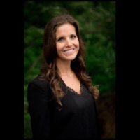 Dr. Sara  Hanahan