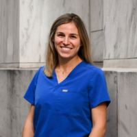 Dr. Kelly  Schwabe