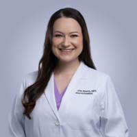 Dr. Stephanie  Hoyos