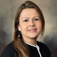 Dr. Paula  Gomez