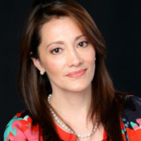 Dr. Claudia L Cruz