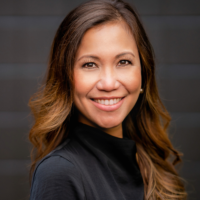 Dr. Claire Enriquez Escario