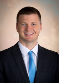 Dr. Justin V Distelrath