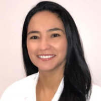 Dr. Adriana  Zamora