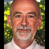 Dr. Robert  Weeman