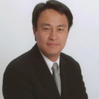 Dr. Edward  Chun