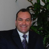 Dr. Darrell E Valenti