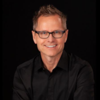 Dr. Douglas T Bengson