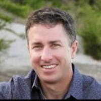 Dr. Eric  Batterton