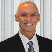 Dr. Richard T Kingston