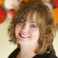 Dr. Molly D Saunders