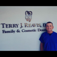 Dr. Terry J Reavis