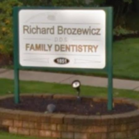 Dr. Richard  Brozewicz