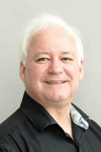 Dr. DOUGLAS N SMITH