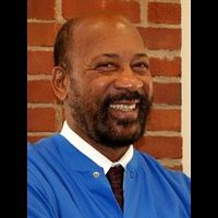 Dr. Robert J Clark