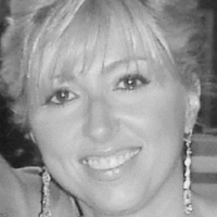 Dr. Yelena  Soules