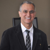 Dr. Alexander  Aarabi