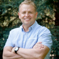Dr. Laurence R Palmer