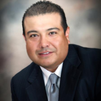 Dr. Miguel  Castillo
