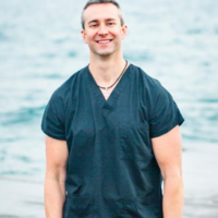Dr. Ryan J Molis