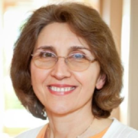 Dr. Touran  Davoudi