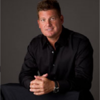 Dr. Christian J Mazur